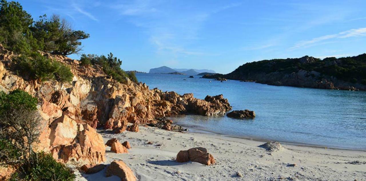 Stazzu La Capretta Farm Camping & Guest Rooms Όλμπια Εξωτερικό φωτογραφία